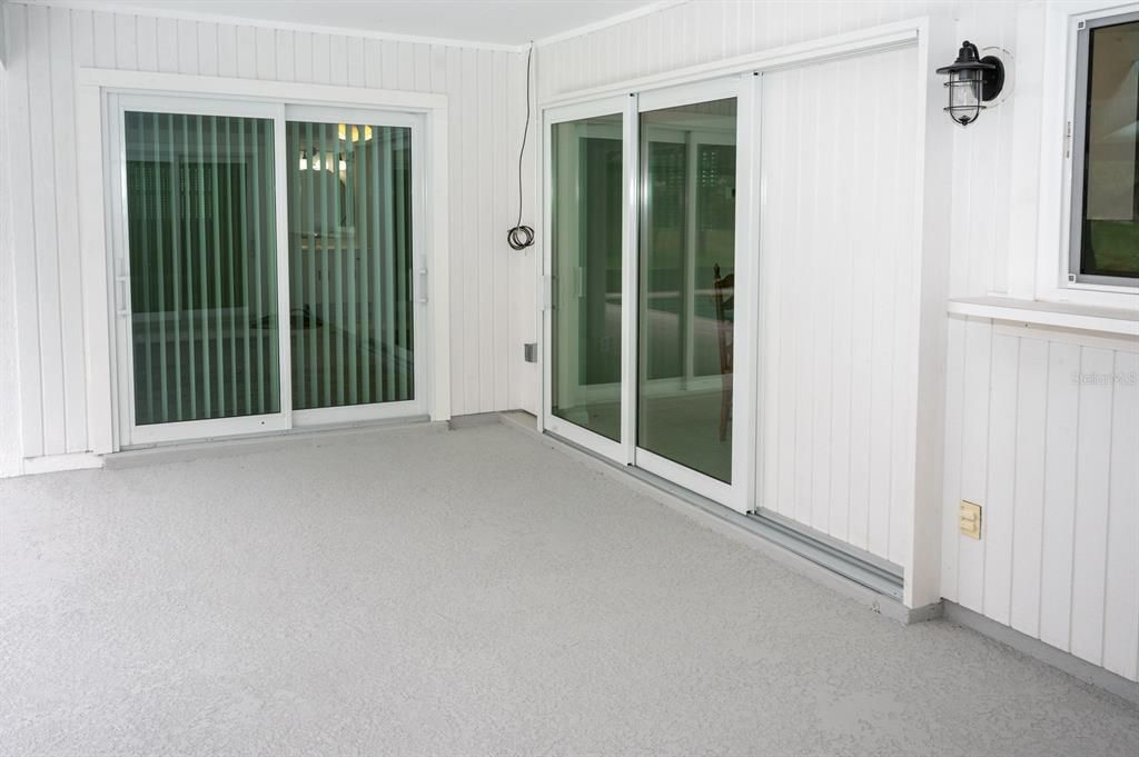 Active With Contract: $325,000 (3 beds, 2 baths, 1280 Square Feet)