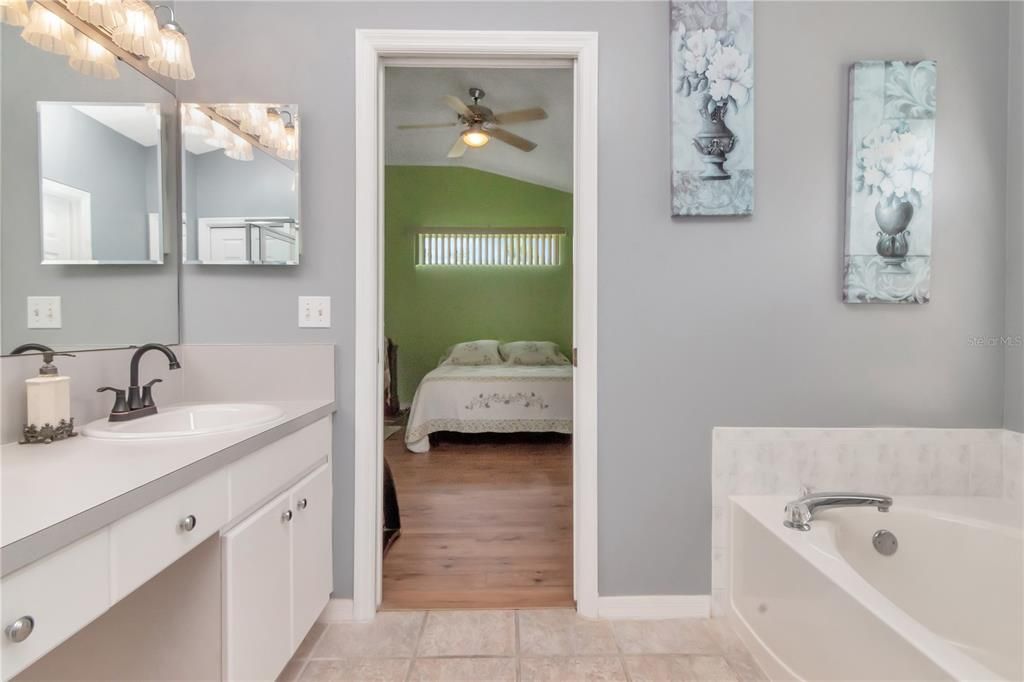 For Sale: $414,990 (4 beds, 2 baths, 2115 Square Feet)