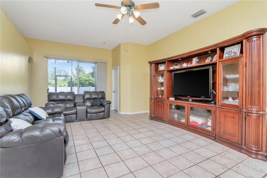 For Sale: $414,990 (4 beds, 2 baths, 2115 Square Feet)