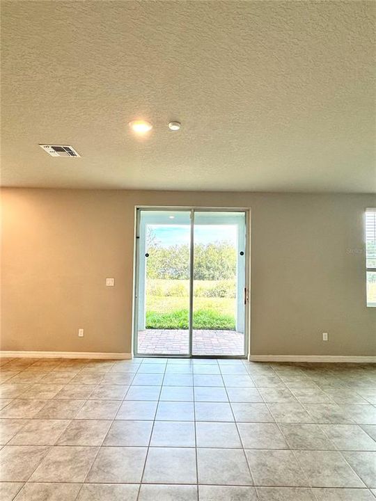 Active With Contract: $2,500 (4 beds, 3 baths, 2634 Square Feet)