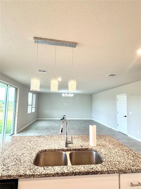 Active With Contract: $2,500 (4 beds, 3 baths, 2634 Square Feet)