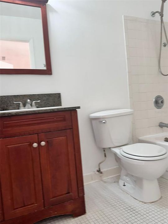 For Sale: $127,000 (2 beds, 2 baths, 1066 Square Feet)