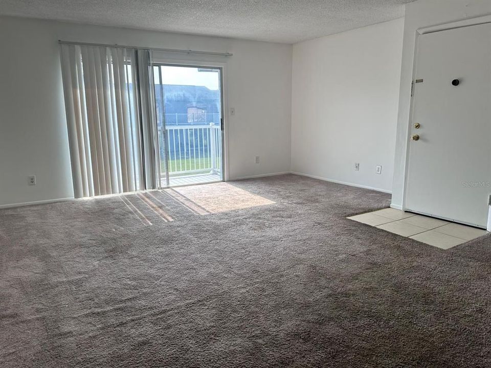 For Sale: $127,000 (2 beds, 2 baths, 1066 Square Feet)