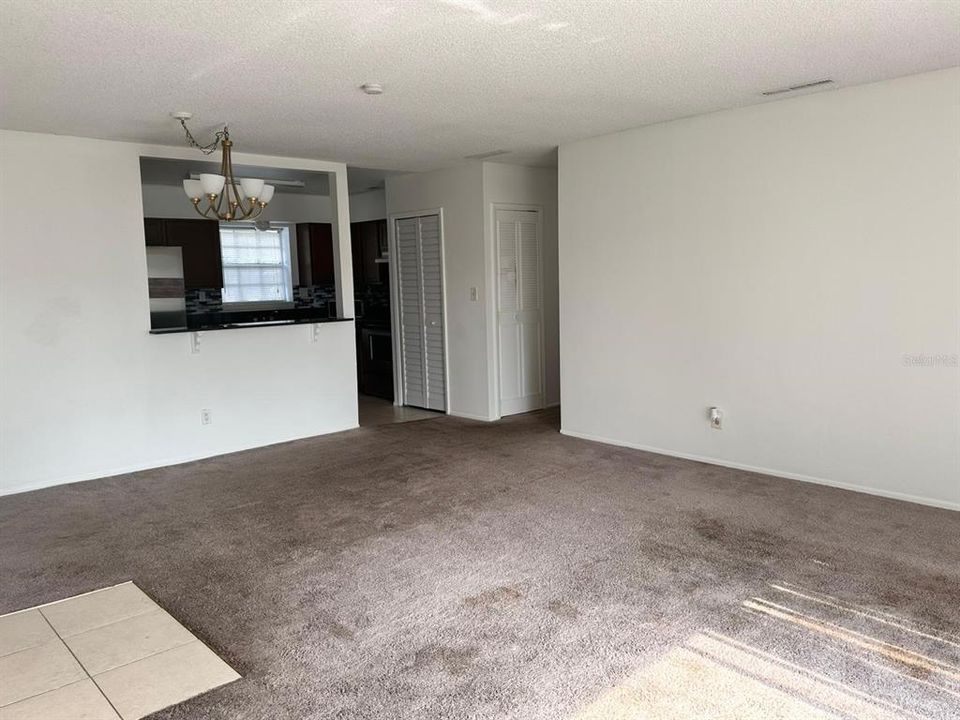 For Sale: $127,000 (2 beds, 2 baths, 1066 Square Feet)