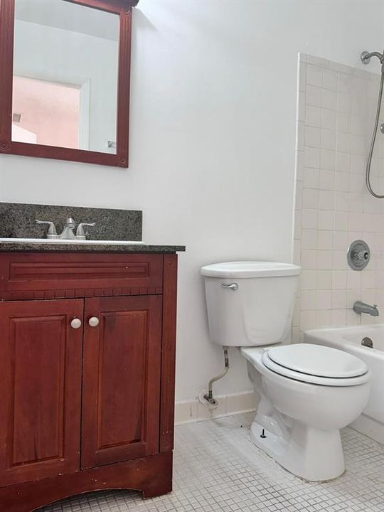 For Sale: $127,000 (2 beds, 2 baths, 1066 Square Feet)