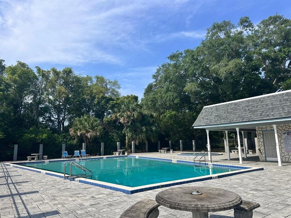 For Sale: $127,000 (2 beds, 2 baths, 1066 Square Feet)