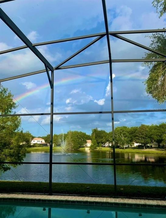 Под контрактом: $480,000 (3 спален, 2 ванн, 2039 Квадратных фут)