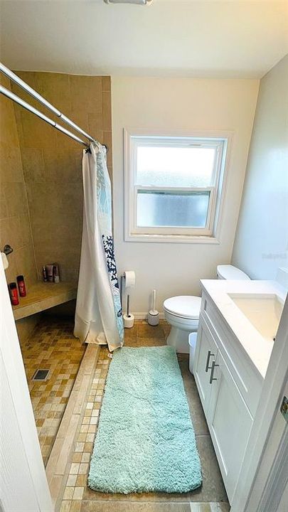 2nd Bathroom