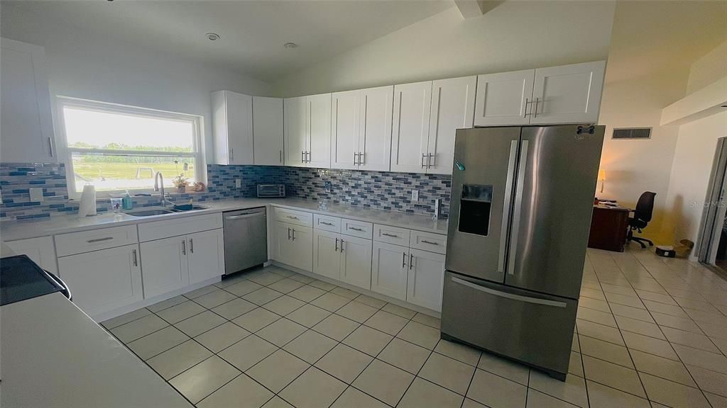 Newly Renovated Kitchen