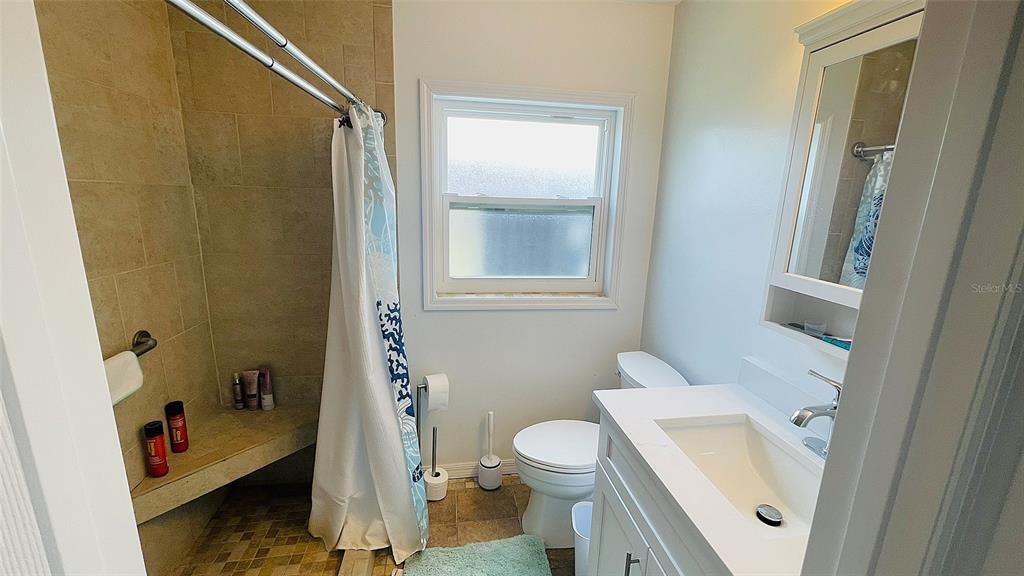 2nd Bathroom