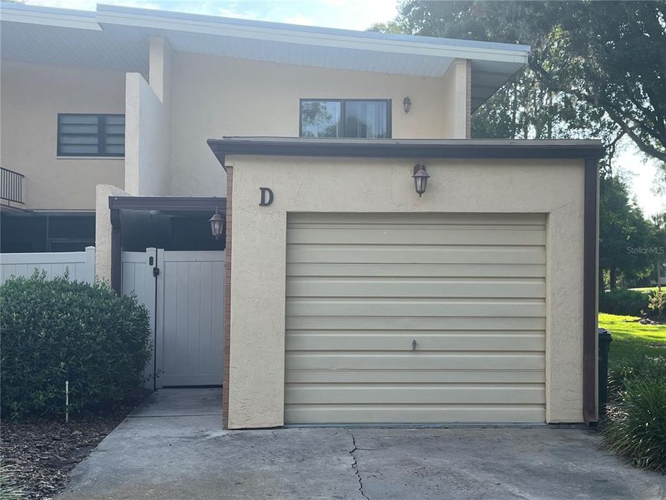 待售: $185,000 (2 贝兹, 2 浴室, 1691 平方英尺)