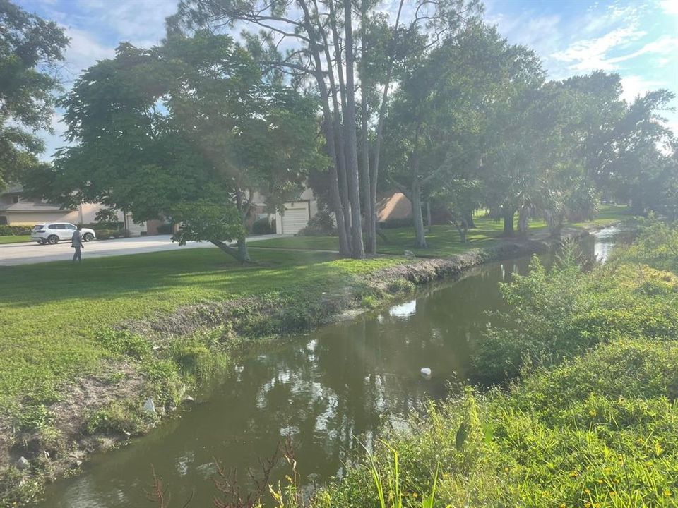 待售: $185,000 (2 贝兹, 2 浴室, 1691 平方英尺)