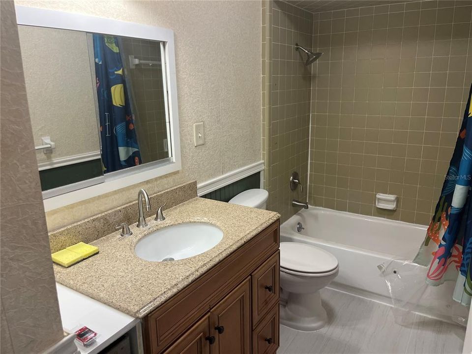 待售: $185,000 (2 贝兹, 2 浴室, 1691 平方英尺)