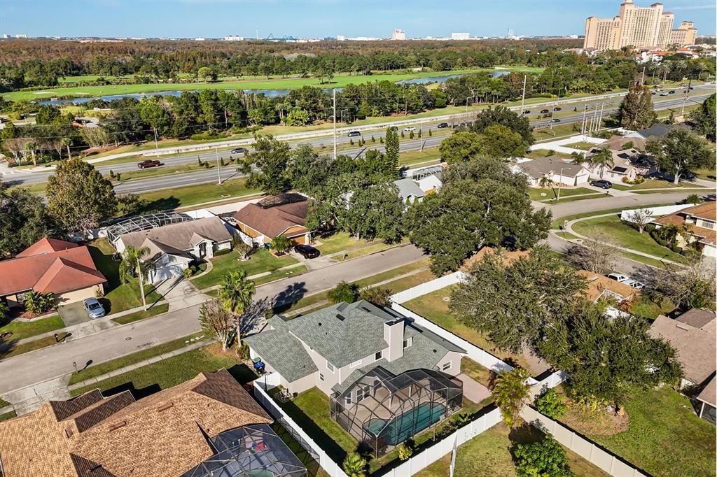 合同活跃: $465,000 (3 贝兹, 3 浴室, 2026 平方英尺)