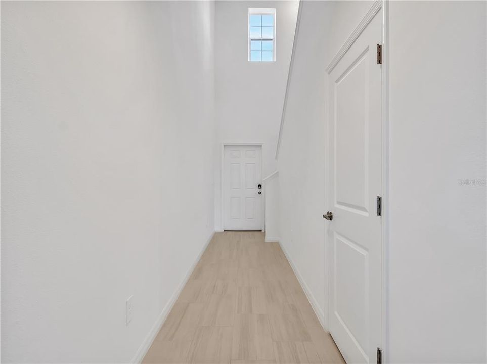 出租: $2,390 (4 贝兹, 2 浴室, 2000 平方英尺)