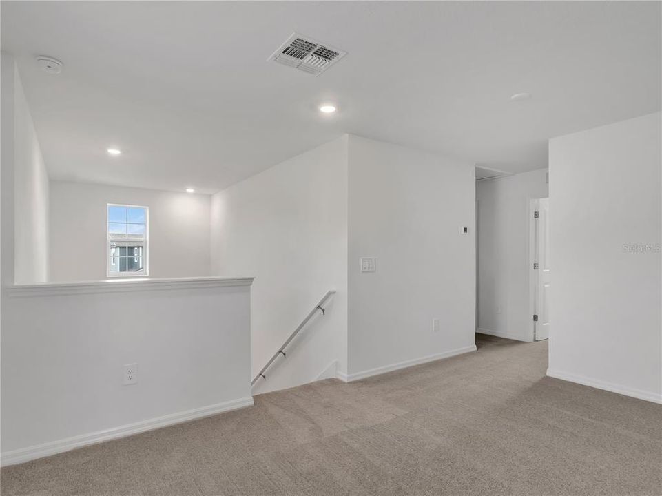 出租: $2,390 (4 贝兹, 2 浴室, 2000 平方英尺)