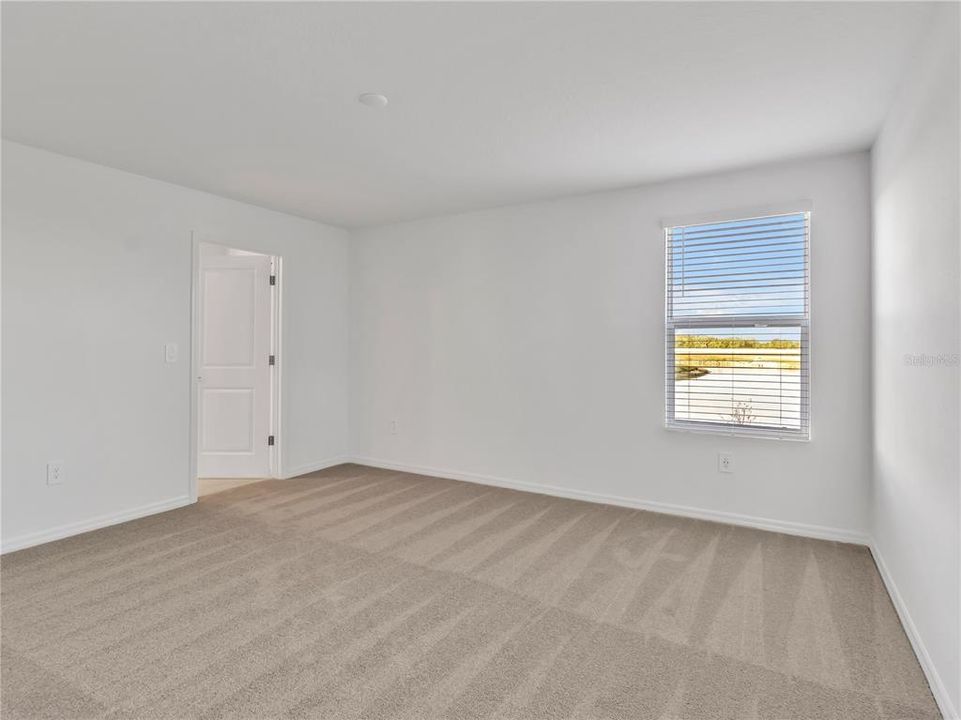 出租: $2,390 (4 贝兹, 2 浴室, 2000 平方英尺)