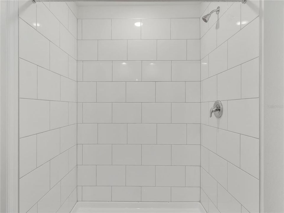 出租: $2,390 (4 贝兹, 2 浴室, 2000 平方英尺)