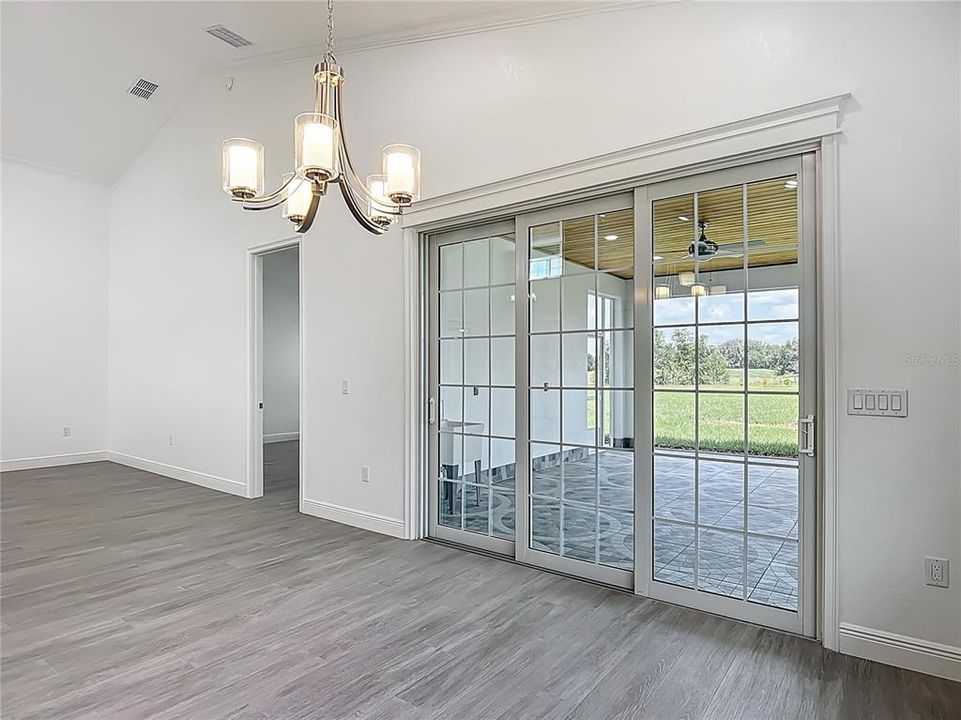 En Venta: $589,000 (3 camas, 2 baños, 2064 Pies cuadrados)