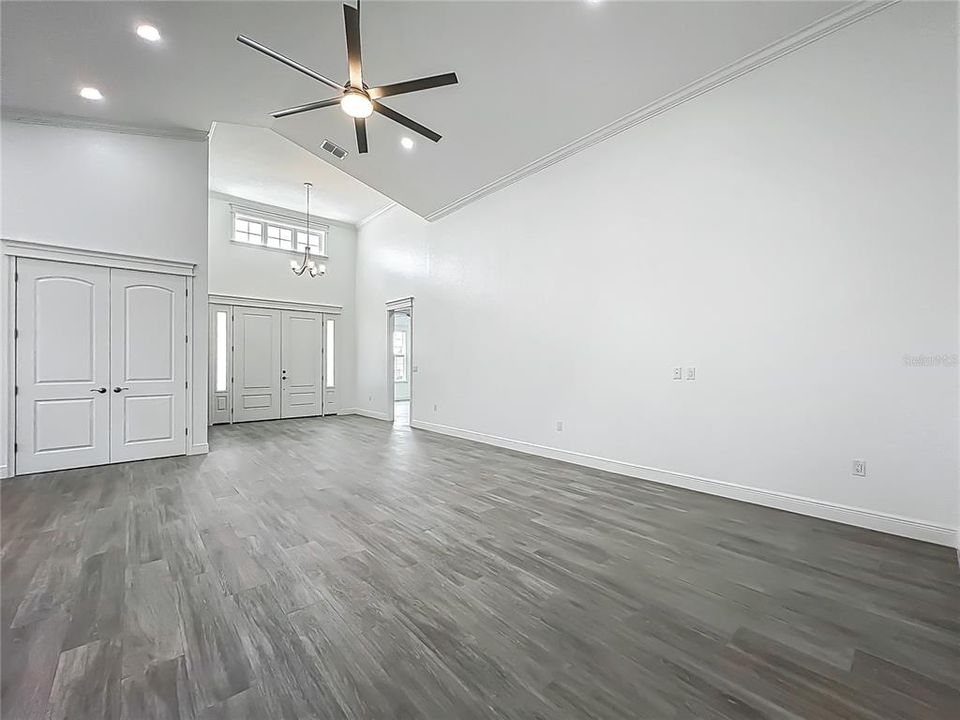 En Venta: $589,000 (3 camas, 2 baños, 2064 Pies cuadrados)