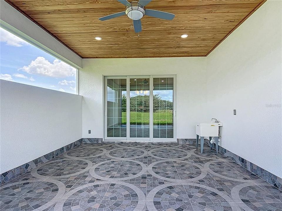 En Venta: $589,000 (3 camas, 2 baños, 2064 Pies cuadrados)