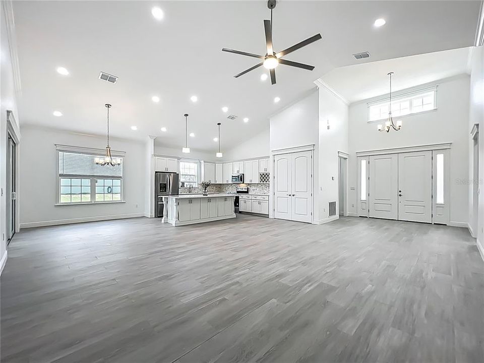 En Venta: $589,000 (3 camas, 2 baños, 2064 Pies cuadrados)