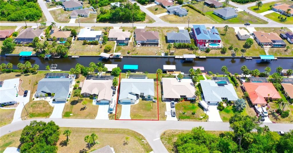 合同活跃: $612,000 (3 贝兹, 3 浴室, 2477 平方英尺)