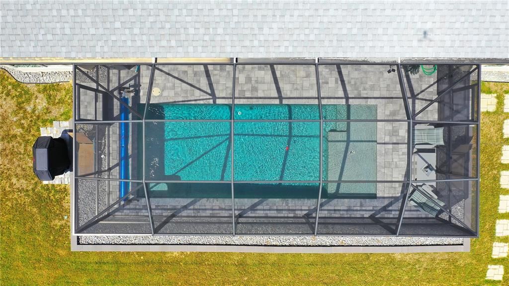 合同活跃: $612,000 (3 贝兹, 3 浴室, 2477 平方英尺)