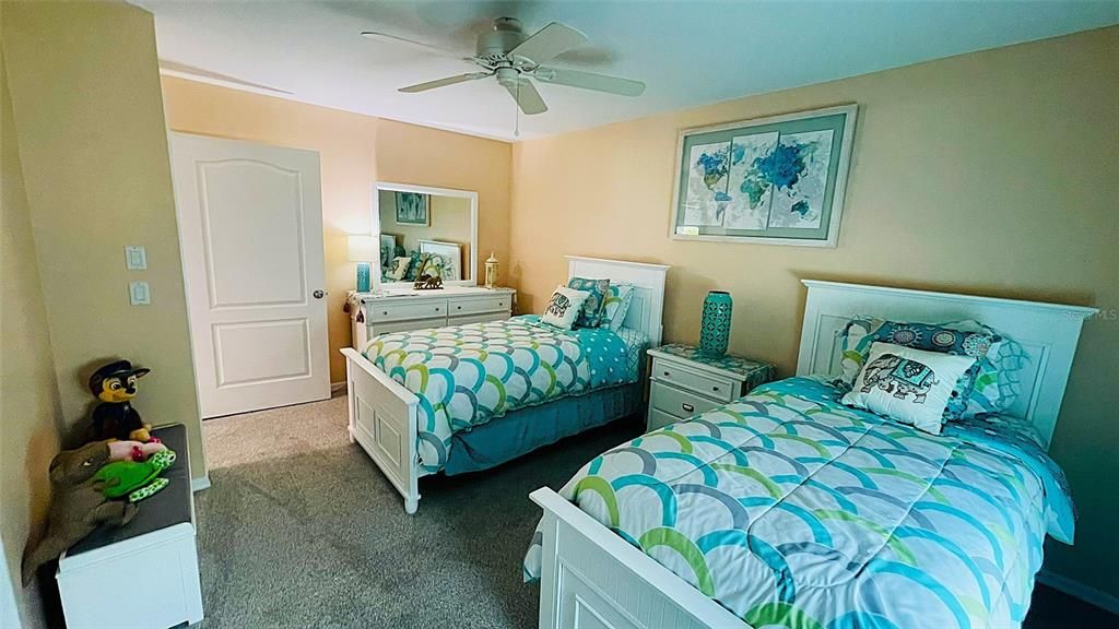 合同活跃: $612,000 (3 贝兹, 3 浴室, 2477 平方英尺)