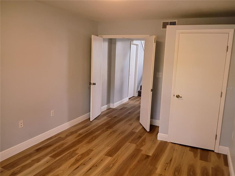 En Venta: $419,299 (4 camas, 2 baños, 1836 Pies cuadrados)