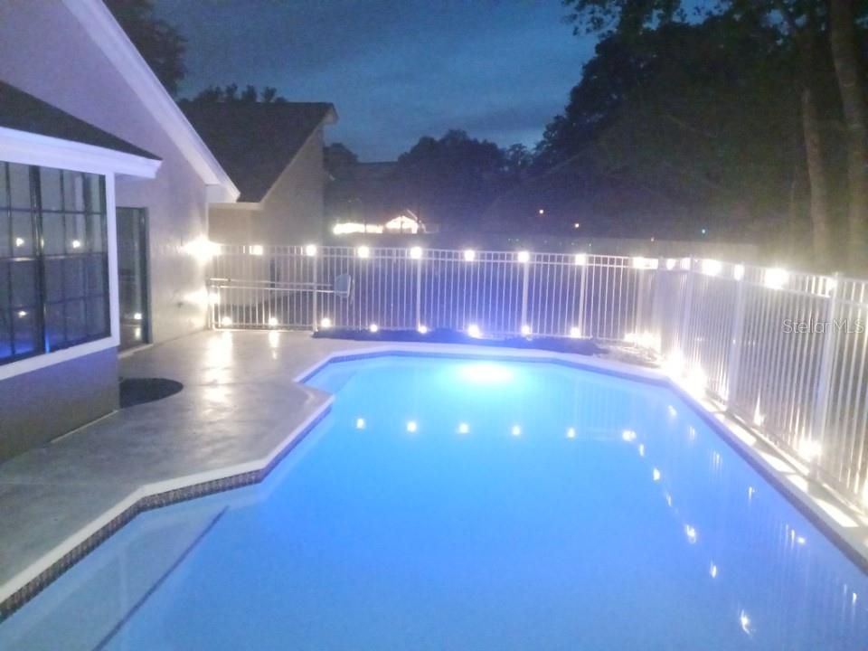 En Venta: $419,299 (4 camas, 2 baños, 1836 Pies cuadrados)