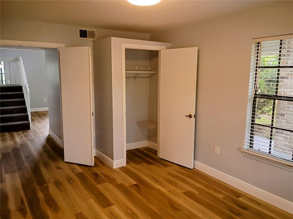 En Venta: $419,299 (4 camas, 2 baños, 1836 Pies cuadrados)