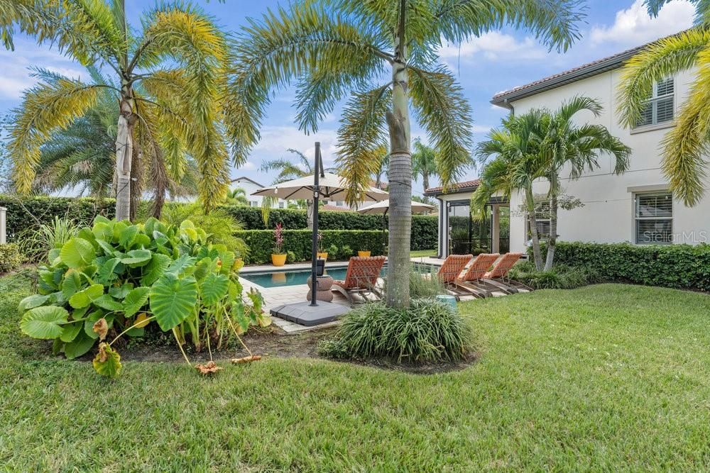 合同活跃: $1,179,000 (4 贝兹, 3 浴室, 2747 平方英尺)