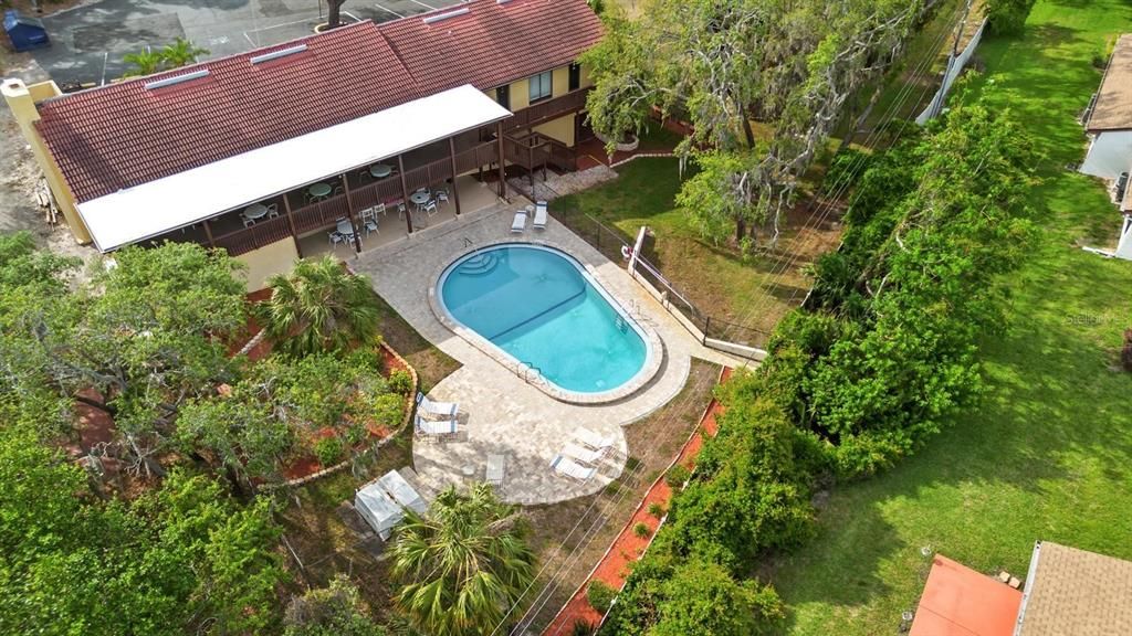 Под контрактом: $100,000 (2 спален, 2 ванн, 1245 Квадратных фут)