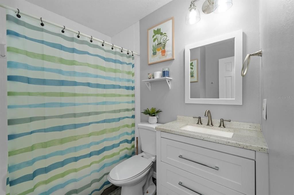 Под контрактом: $100,000 (2 спален, 2 ванн, 1245 Квадратных фут)