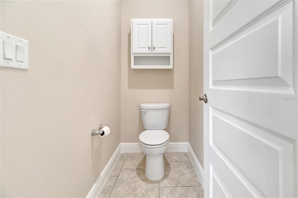 Под контрактом: $575,000 (4 спален, 3 ванн, 2295 Квадратных фут)