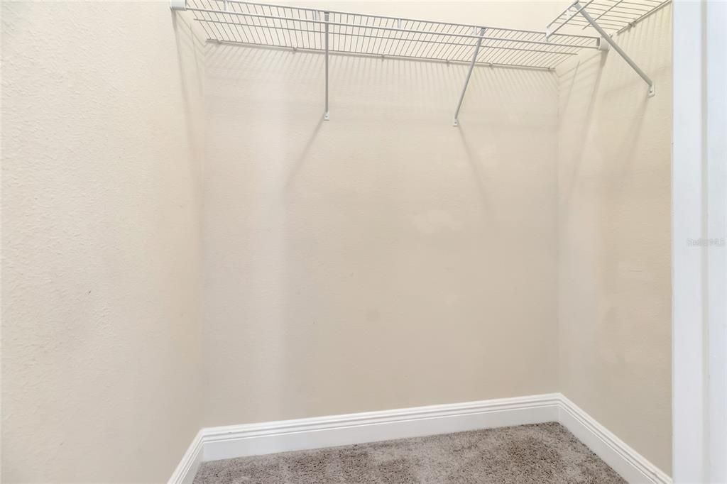 Под контрактом: $575,000 (4 спален, 3 ванн, 2295 Квадратных фут)