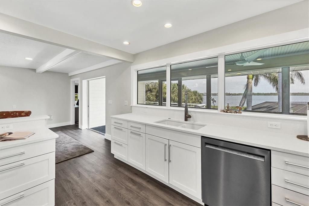 待售: $1,995,000 (3 贝兹, 2 浴室, 2181 平方英尺)