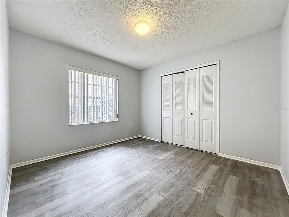 Activo con contrato: $232,999 (3 camas, 2 baños, 1106 Pies cuadrados)