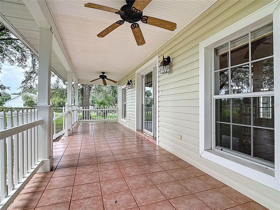 待售: $825,000 (7 贝兹, 4 浴室, 2073 平方英尺)