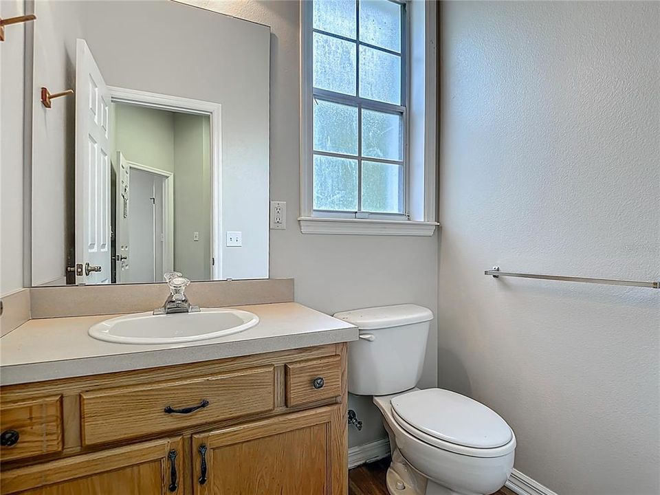 待售: $825,000 (7 贝兹, 4 浴室, 2073 平方英尺)