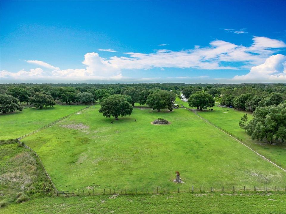 待售: $825,000 (7 贝兹, 4 浴室, 2073 平方英尺)