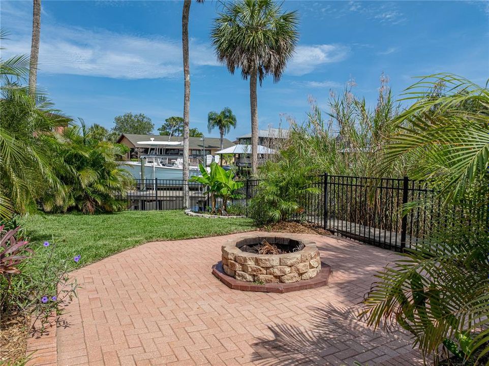 На продажу: $1,850,000 (4 спален, 4 ванн, 3913 Квадратных фут)