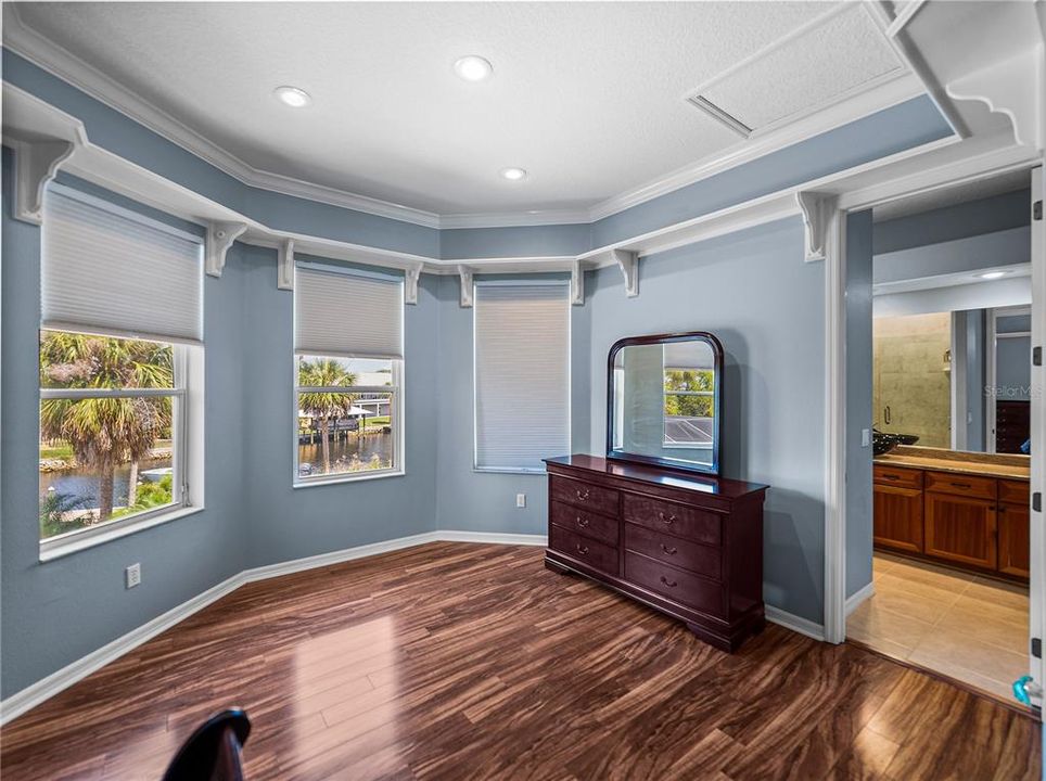 На продажу: $1,850,000 (4 спален, 4 ванн, 3913 Квадратных фут)