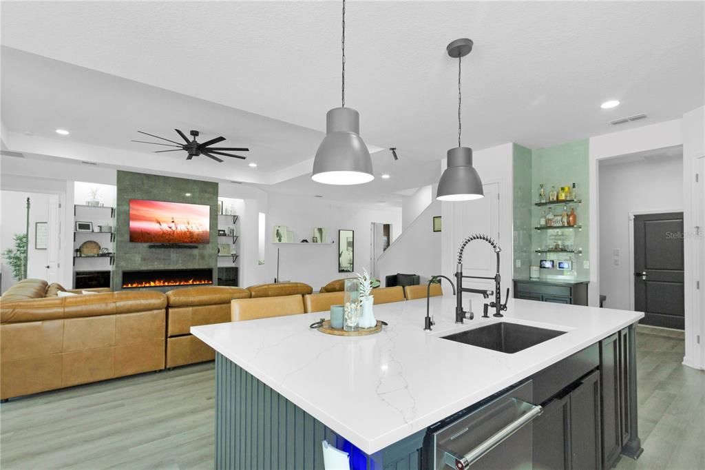 En Venta: $759,999 (5 camas, 5 baños, 3583 Pies cuadrados)