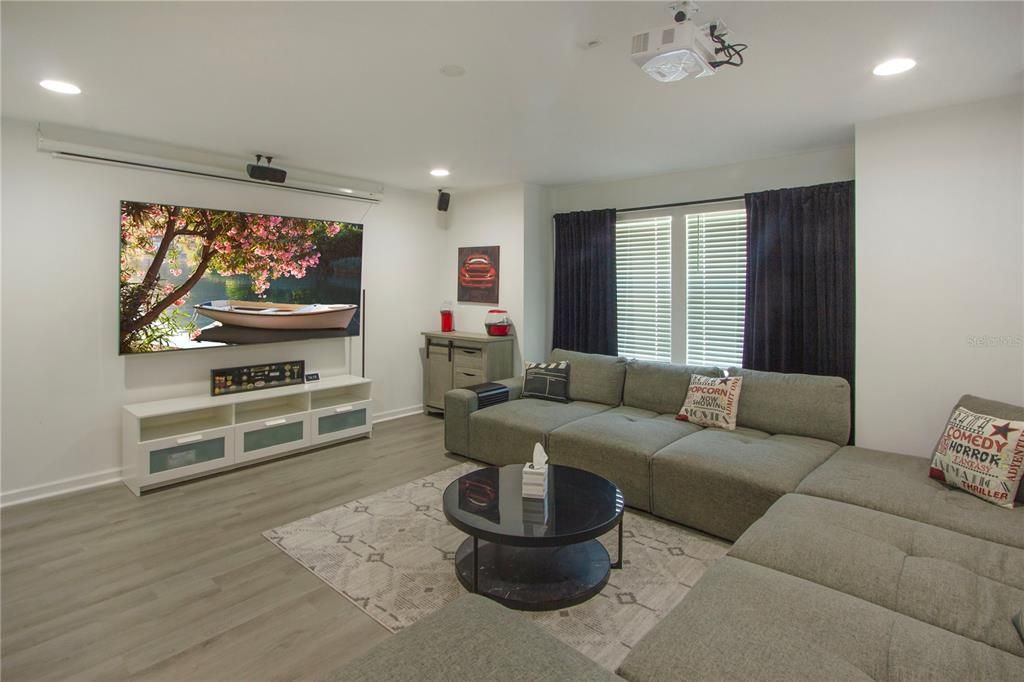 En Venta: $759,999 (5 camas, 5 baños, 3583 Pies cuadrados)