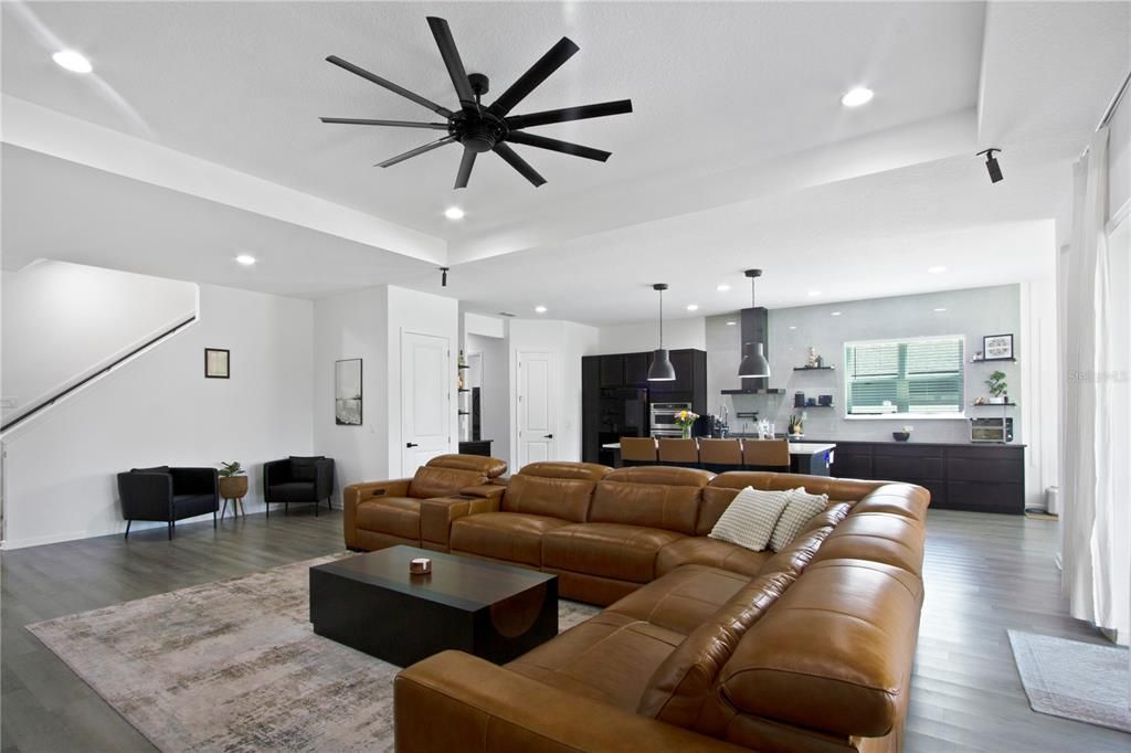 En Venta: $759,999 (5 camas, 5 baños, 3583 Pies cuadrados)