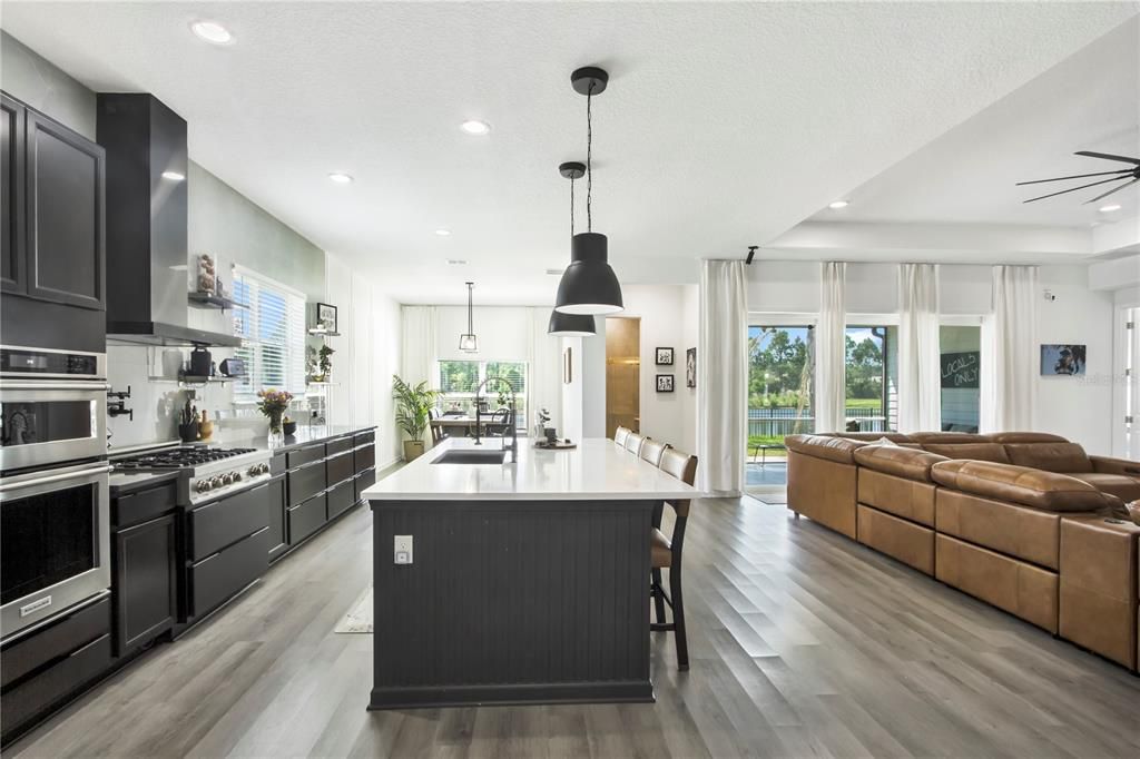 En Venta: $759,999 (5 camas, 5 baños, 3583 Pies cuadrados)