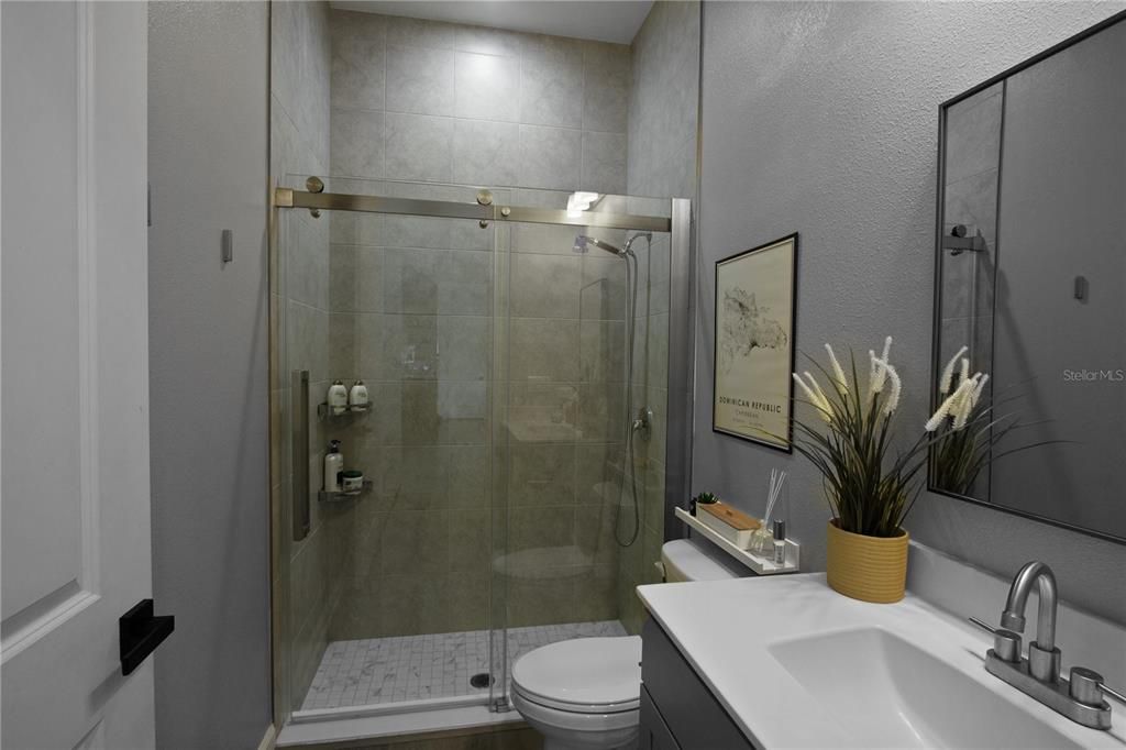 En Venta: $759,999 (5 camas, 5 baños, 3583 Pies cuadrados)