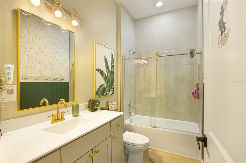 En Venta: $759,999 (5 camas, 5 baños, 3583 Pies cuadrados)